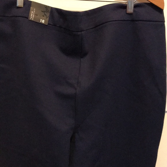 Torrid size 18 crop pants. - Picture 7 of 8